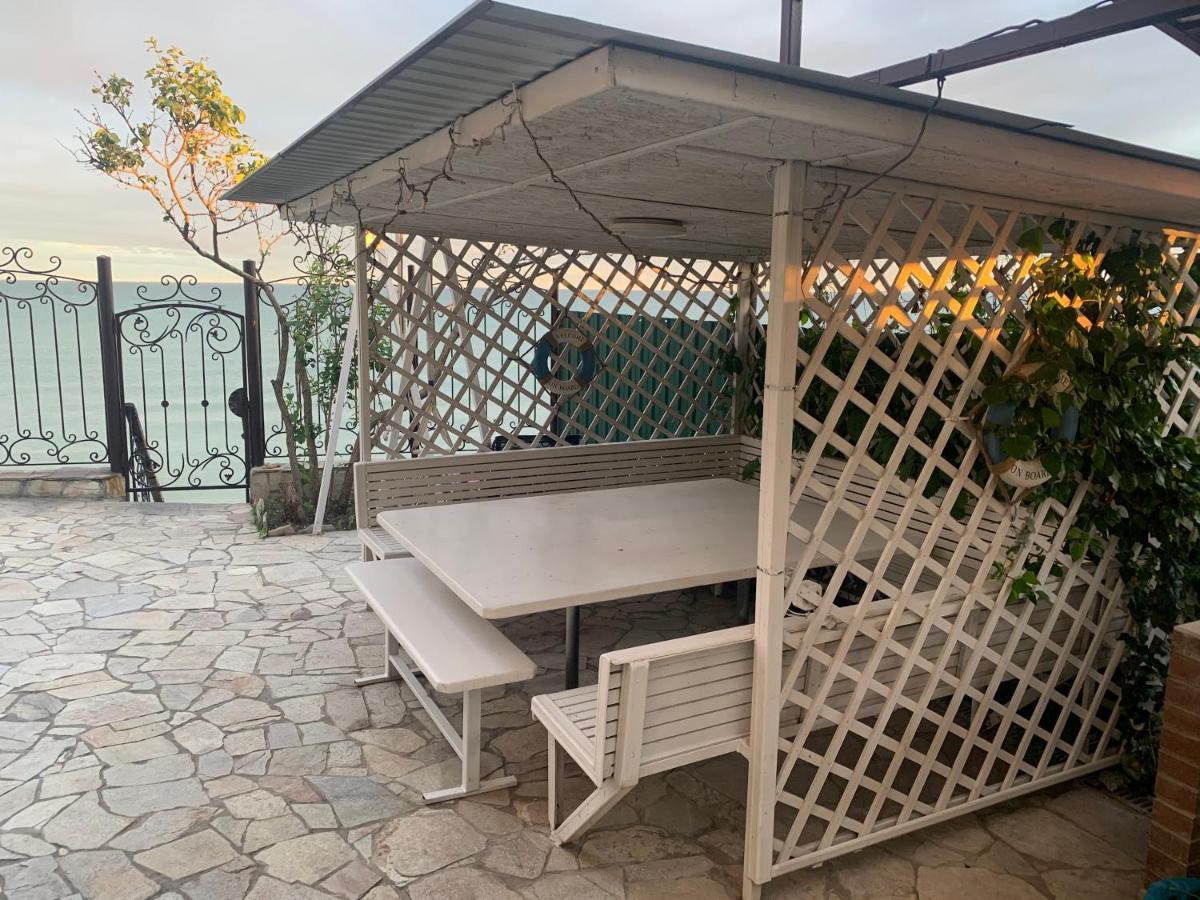 Guest House Dacha Nova Dofinivka 외부 사진