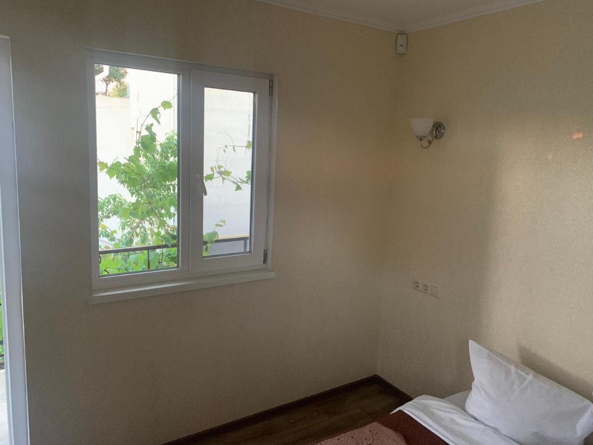 Guest House Dacha Nova Dofinivka 외부 사진